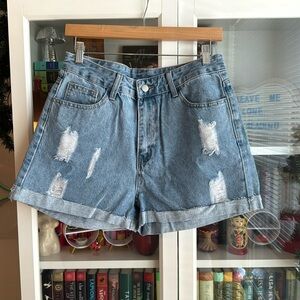 SHEIN DENIM SHORTS SIZE LARGE
